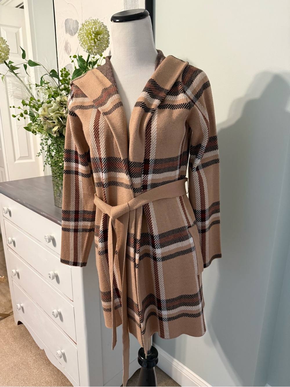 Tahari Tan Plaid Hooded Belted Cardigan Sweater - Picture 2 of 5